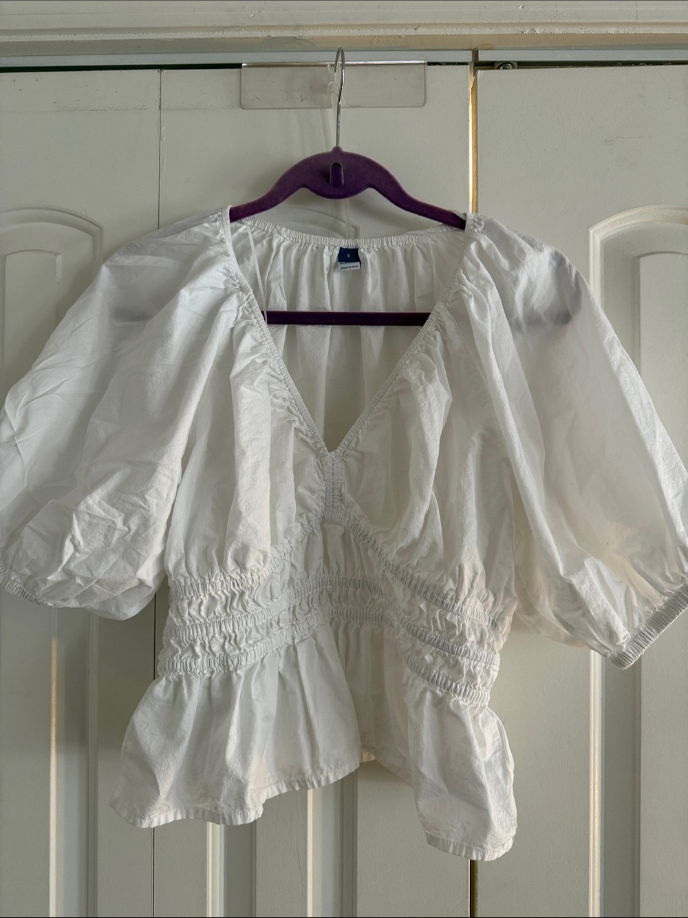 Old Navy White V-Neck Puff Sleeve Peplum Top
